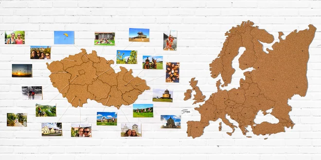 Samolepicí korkové mapy na zeď: Česko i Evropa