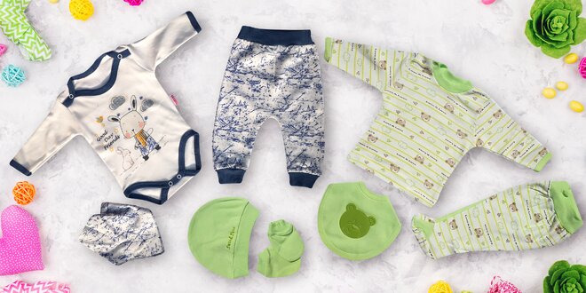 Tří nebo sedmidílné sety oblečení pro miminka