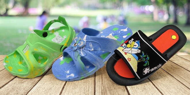 Dětské nazouváky, sandály a pantofle: mnoho vzorů
