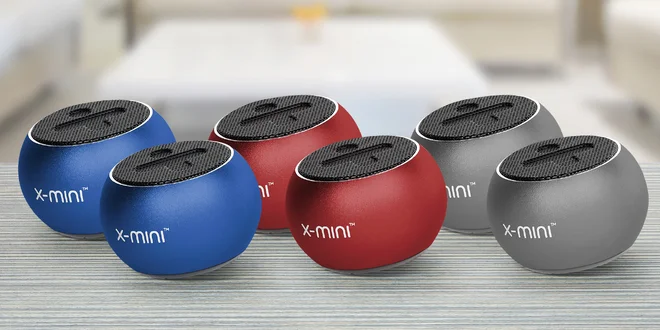 Dva kapesní bluetooth reproduktory s funkcí stereo