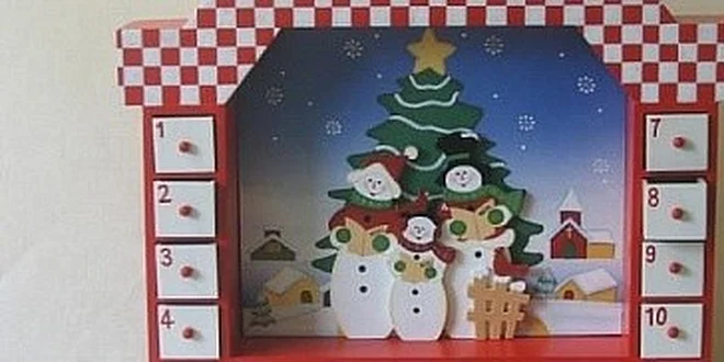 Dřevěný adventní kalednář