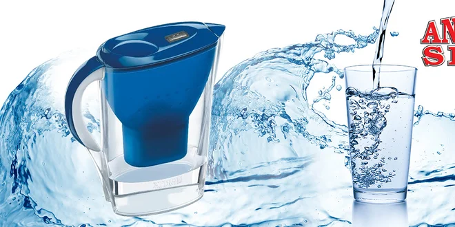 Biela alebo modrá filtračná kanvica Brita