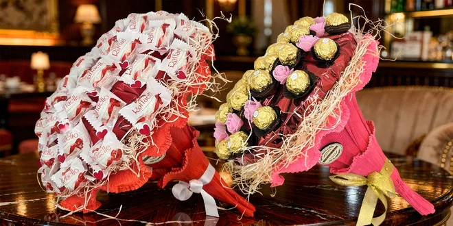 Dárkové sladké kytice: Raffaello, Ferrero Rocher i Milka