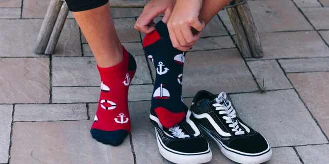 Slovenská originalita! Veselé členkové ponožky Hesty Socks