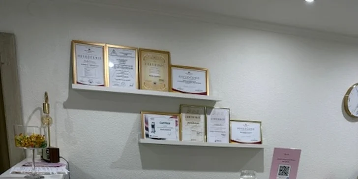 Ošetrenie vykonáva salón Monilux v Nitre.