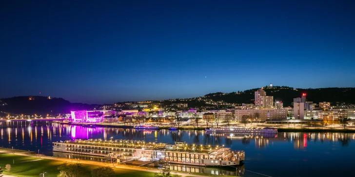 Vaším domovom sa stane pohodlný hotel Arcotel Nike priamo na brehu Dunaja.