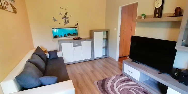 Vyberte sa s batôžkami, plavkami a turistickými topánkami do mesta Hořice na Šumavě.