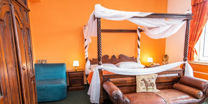 Hotel AGATKA**** sídli v budove neoklasického poľovníckeho zámočku zo 17. storočia