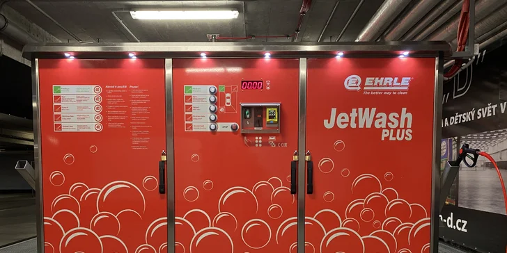 Můžete přijet s jakýmkoliv vozem (nebo s různými vozy po sobě) a zvolit si jakýkoli samoobslužný program a auto si umýt podle svých představ. 