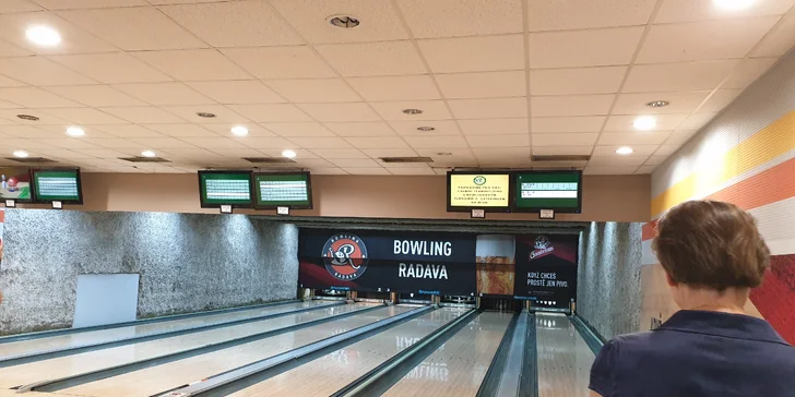 Bowlingové centrum Radava patří mezi největší v Praze i České republice. 