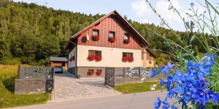 Horská chata v Oščadnici neďaleko lyžiarskeho strediska: vírivka, sauna, altánok s grilom