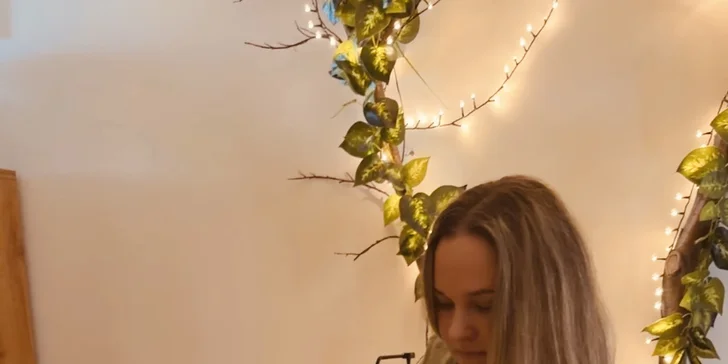 Počas terapie zostávate pohodlne oblečení, vďaka čomu sa môžete úplne uvoľniť a sústrediť len na vlastný pocit pokoja.