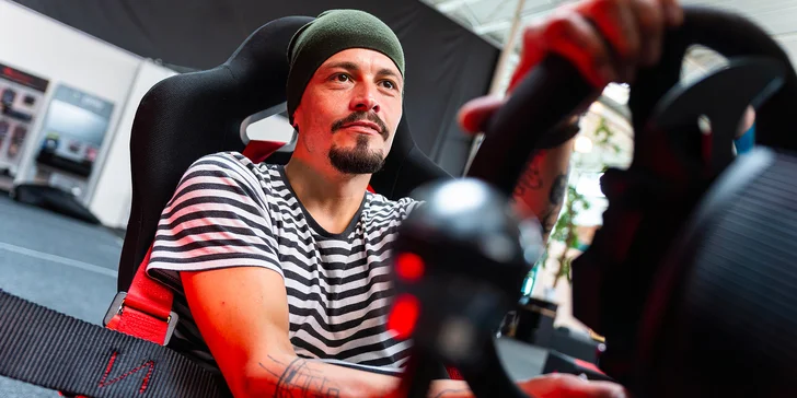 Staňte se závodníkem a v jednom z nejlepších závodních simulátorů Project CARS 2.