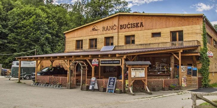 Relax i romantika na ranči Bučiska: privátní wellness, masáž a občerstvení nebo tříchodové menu