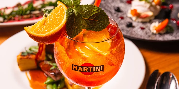 Na vše si připijete sklenkou Aperolu Spritz. 