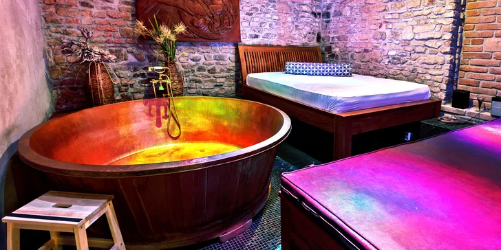 Relaxace pro 2 osoby: pivní, vinná, kokosová či rumová lázeň a nápoj ladící s koupelí
