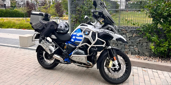 Pronájem motorky BMW R 1200 GS Adventure na den či víkend s neomezeným nájezdem