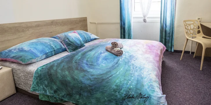 Dokonalý odpočinek v Janských Lázních: snídaně, infrasauna přímo na pokoji i wellness balíček