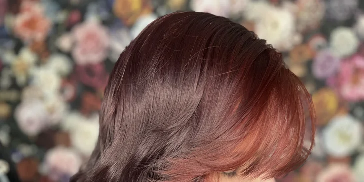 Součástí všech balíčků je mytí, regenerace, střih, foukaná a styling.