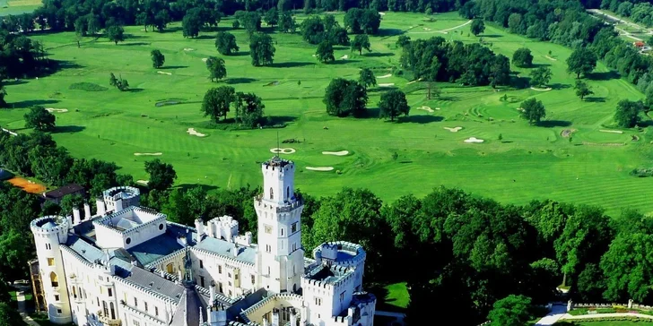 Překrásný golfový areál se rozprostírá přímo pod zámkem Hluboká. 