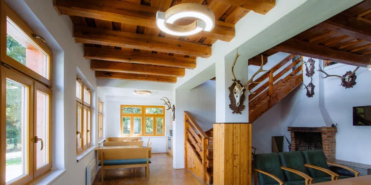 V ceně pobytu máte bufetové snídaně v budově hotelu Michala.