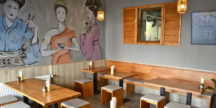 Dejvická restaurace je asi 5 minut od kulaťáku. 
