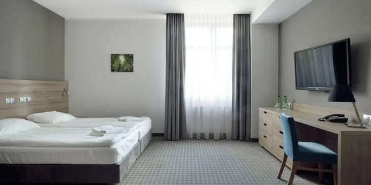 Tam se 100 m od lázeňského parku nachází hotel Medical Sensus. 