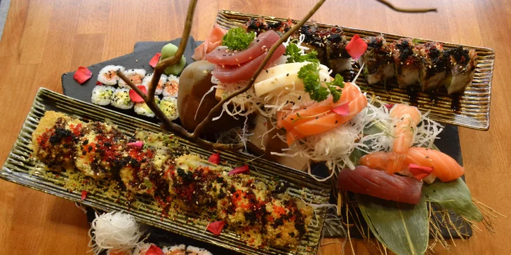 Novou restauraci najdete přímo v Dejvické ulici, jen kousek od zastávky MHD.