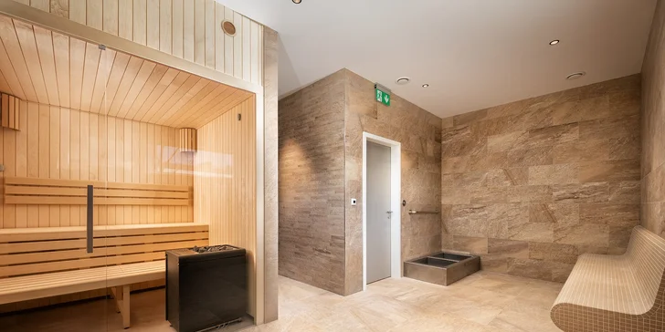 Dospělí si mohou zajít do hotelového wellness centra (za příplatek). 