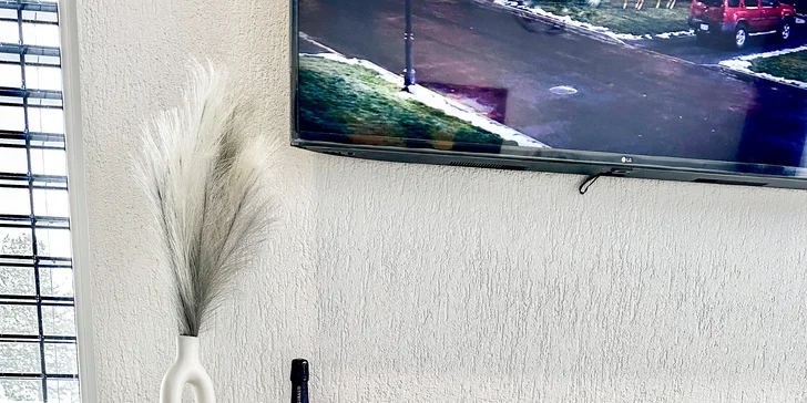 Deti sa môžu zabaviť pri hre na playstation, zatiaľ čo vy strávite chvíľku pokoja napríklad s obľúbenou knižkou.