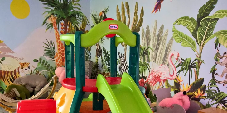 Počas prázdnin a zimnej sezóny hotel organizuje animačné programy na rozvoj detskej fantázie.