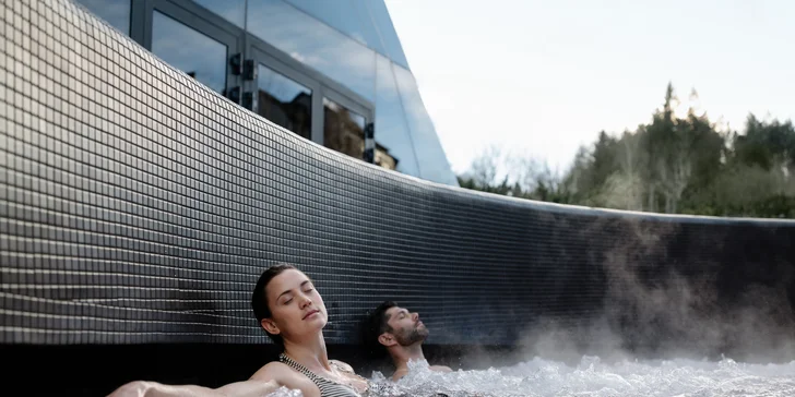 Pobyt je adults only se vstupem do Wellness Orhidelia pouze pro dospělé.