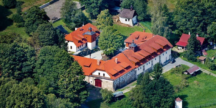 Rezidence se nachází jen 4 kilometry od hradu Kašperk.