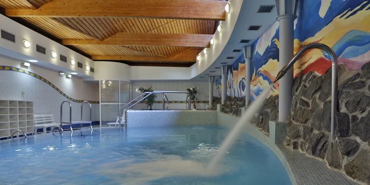 Všechny varianty pobytu vám zajistí neomezený vstup do hotelového wellness s krytým bazénem, saunou i parní saunou.