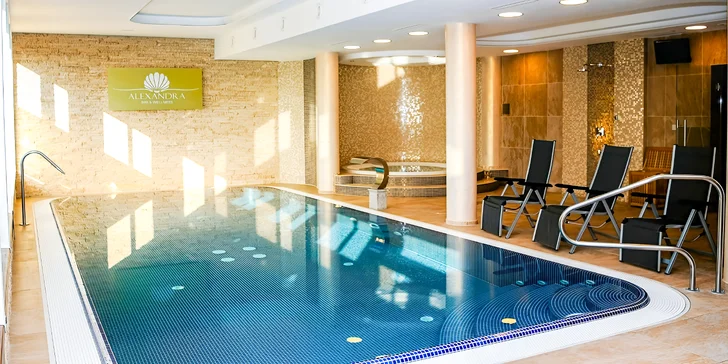 V Hoteli Galanta **** si užijete aj 2-hodinový vstup do bohato vybaveného wellness centra.