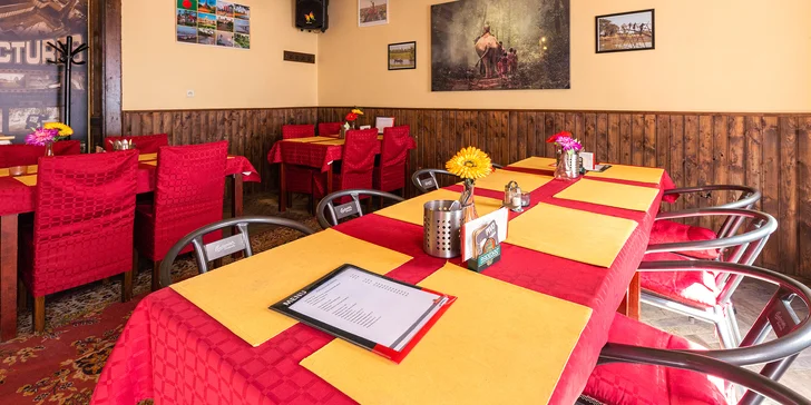 Restaurace se nachází na Sokolské třídě v Ostravě.