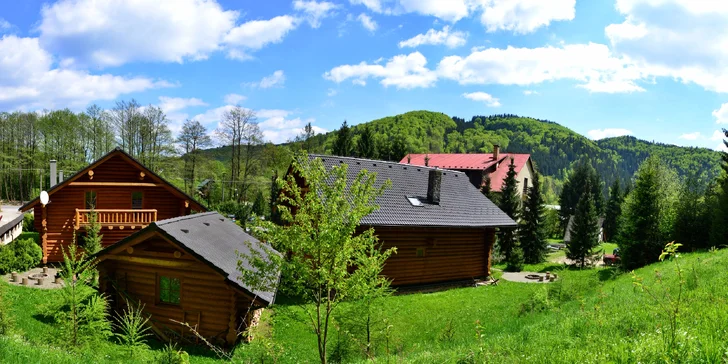 Zruby Bystrá nájdete v obci Bystrá, ktorá sa nachádza na začiatku Národného Parku Nízke Tatry.