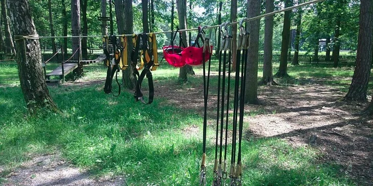Horolezecká výbava je nutná, zapůjčí vám ji na místě.