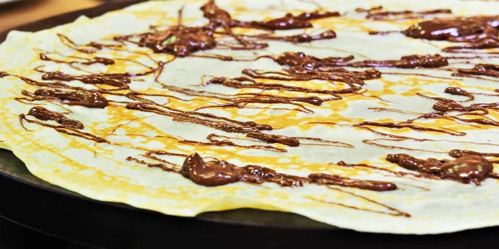 Bude jen s Nutellou, necháte si ji přizdobit banánem, nebo máte raději klasiku s marmeládou? 