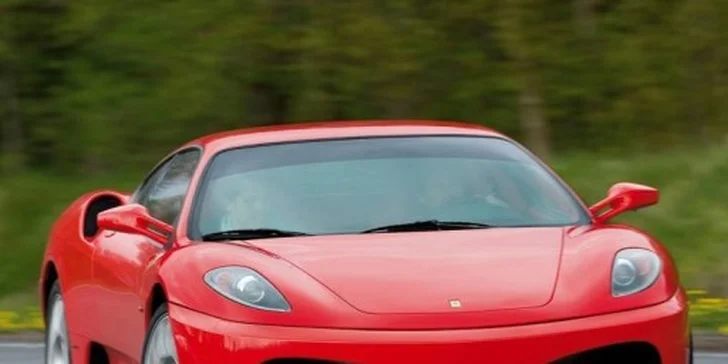 Přijďte si splnit svůj motoristický sen a prožít raketové zrychlení supersportu Ferrari F430 F1 se slevou až 50%!