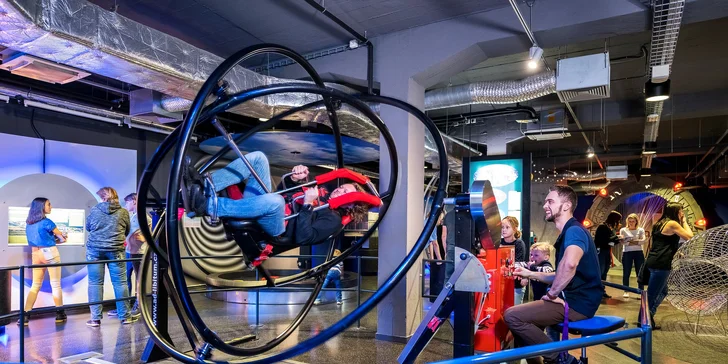 Místní expozice se věnují vesmíru, lidskému tělu, živlům a smyslům, ale i zdánlivě tak obyčejným věcem, jako je věda přímo u vás doma.
