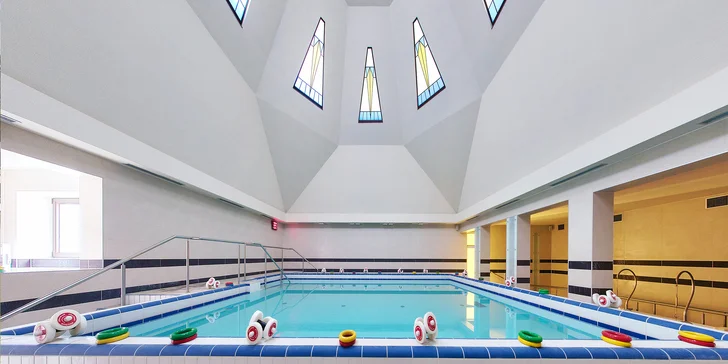V krásné lokalitě Lázeňského ostrova si odpočinete ve Splendid Ensana Health Spa hotelu.