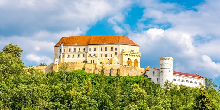 Zámek Letovice vás zve od května do října.