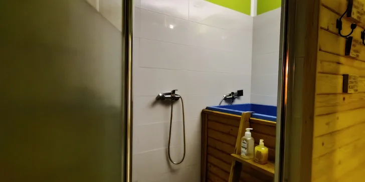 Tradiční ochlazení ve studené vodě.
