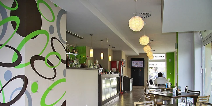 V nabídce jsou vouchery pro 1 i 2 osoby – klidně se tedy o radost z dobrého jídla podělte.