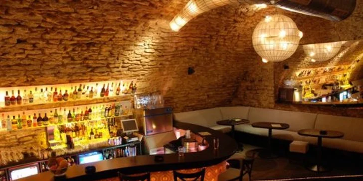 Jen 99 Kč za 2 mojita ve vyhlášeném Cocktail a Music baru Nebe! Zažijte nejlepší párty a DJs – večer, na který s kamarády budete ještě dlouho vzpomínat! Limitovaná nabídka: Sleva 50% pro ty nejrychlejší!