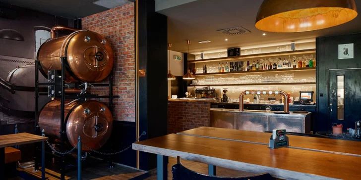 Navštívit můžete i místní restauraci s pivovarem.
