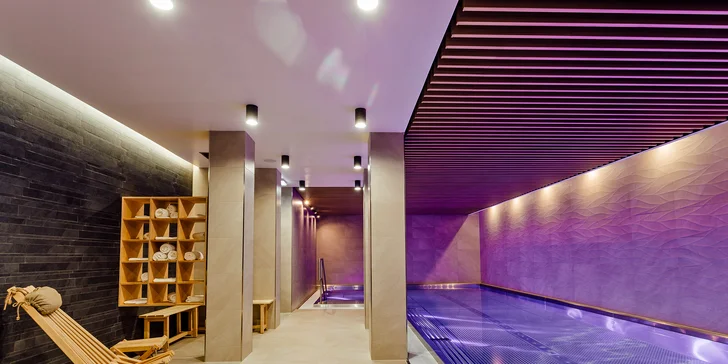 Během pobytu si vychutnáte neomezený vstup nebo denně jednu hodinu (podle zvolené varianty) v hotelovém wellness.