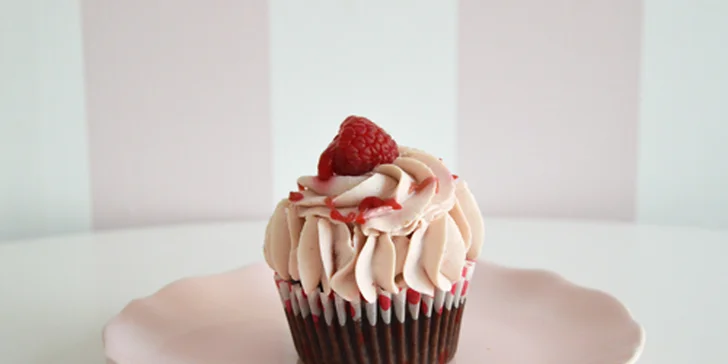Cupcake biela čokoláda a malina