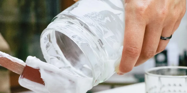 Vyrobíte si hydratační krém a hyaluronové sérum.